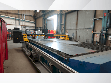 Vooraanzicht van AJAN PP 260 A-5T machine