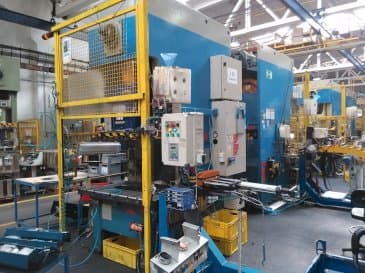 Vooraanzicht  van AIDA NC 1-150  machine