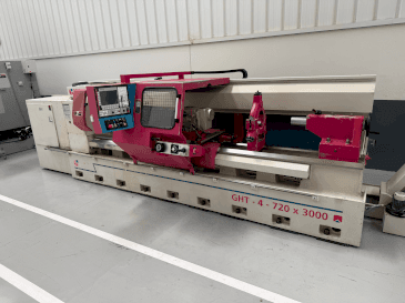 Vooraanzicht van Geminis GHT-4 720 x 3000 machine