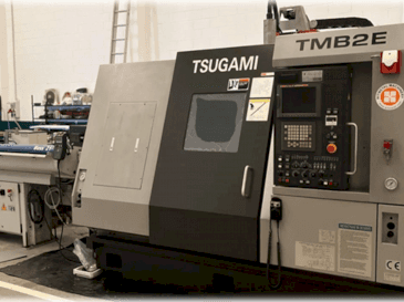 Vooraanzicht van TSUGAMI TMB 2E machine