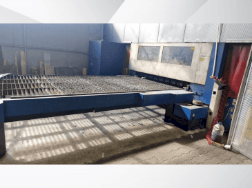 Vooraanzicht van TRUMPF TRUMATIC L 4030 machine