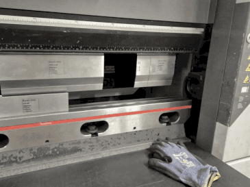Vooraanzicht van Bystronic Xpert 40/1030 machine