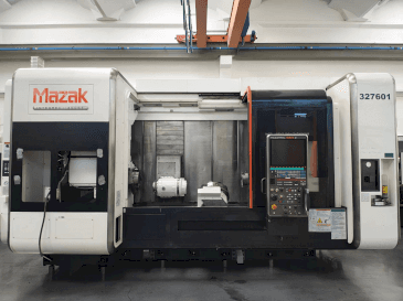 Vooraanzicht  van Mazak Integrex i-400 ST  machine