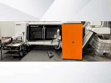 Vooraanzicht van DMG MORI CTX 2000 machine