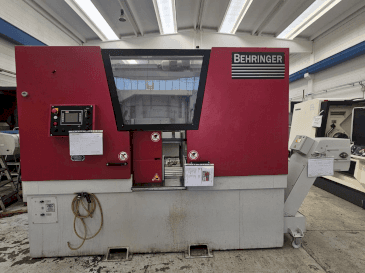 Vooraanzicht van Behringer HBE 511 A machine