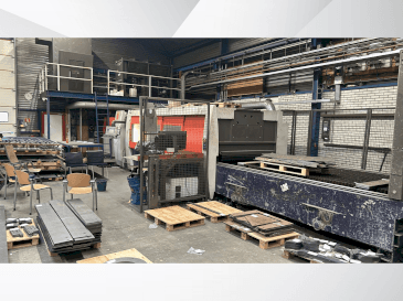 Vooraanzicht van Bystronic BySpeed Pro 3015 + ByTrans Extended 3015 machine