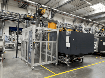 Vooraanzicht van Engel DUO 4550/650 machine
