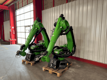Vooraanzicht  van KUKA KR 90 R3700 prime K  machine