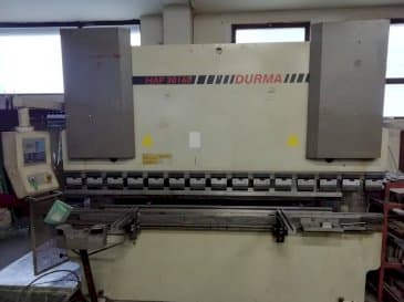 Vooraanzicht van Durma HAP 30160 machine