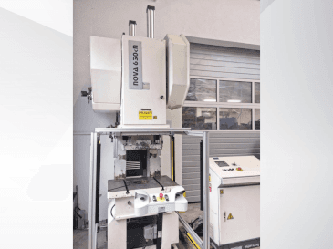 Vooraanzicht van BEUTLER Nova C630kN machine