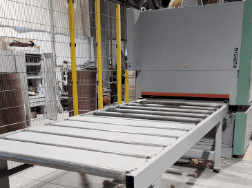 Vooraanzicht van Kundig Premium-2 1350-RG machine