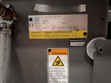 Vooraanzicht  van FANUC Roboshot S100iA  machine