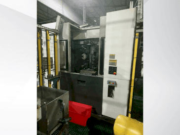 Vooraanzicht van Okuma MB-5000H machine