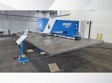 Vooraanzicht  van BOSCHERT Multipunch 1500 x 3000  machine