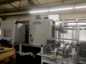 Vooraanzicht van WEISS Rundschleiftechnik K52 machine
