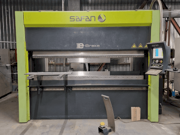 Vooraanzicht van Safan E-Brake 80-2550-Ts3 Cnc machine