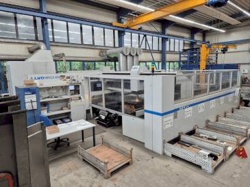 Vooraanzicht van LVD Impuls 4020 machine