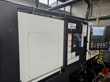 Vooraanzicht  van Hyundai HD2200SY  machine