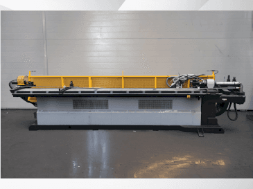 Vooraanzicht van MACRI Provar 6-45 U-D machine