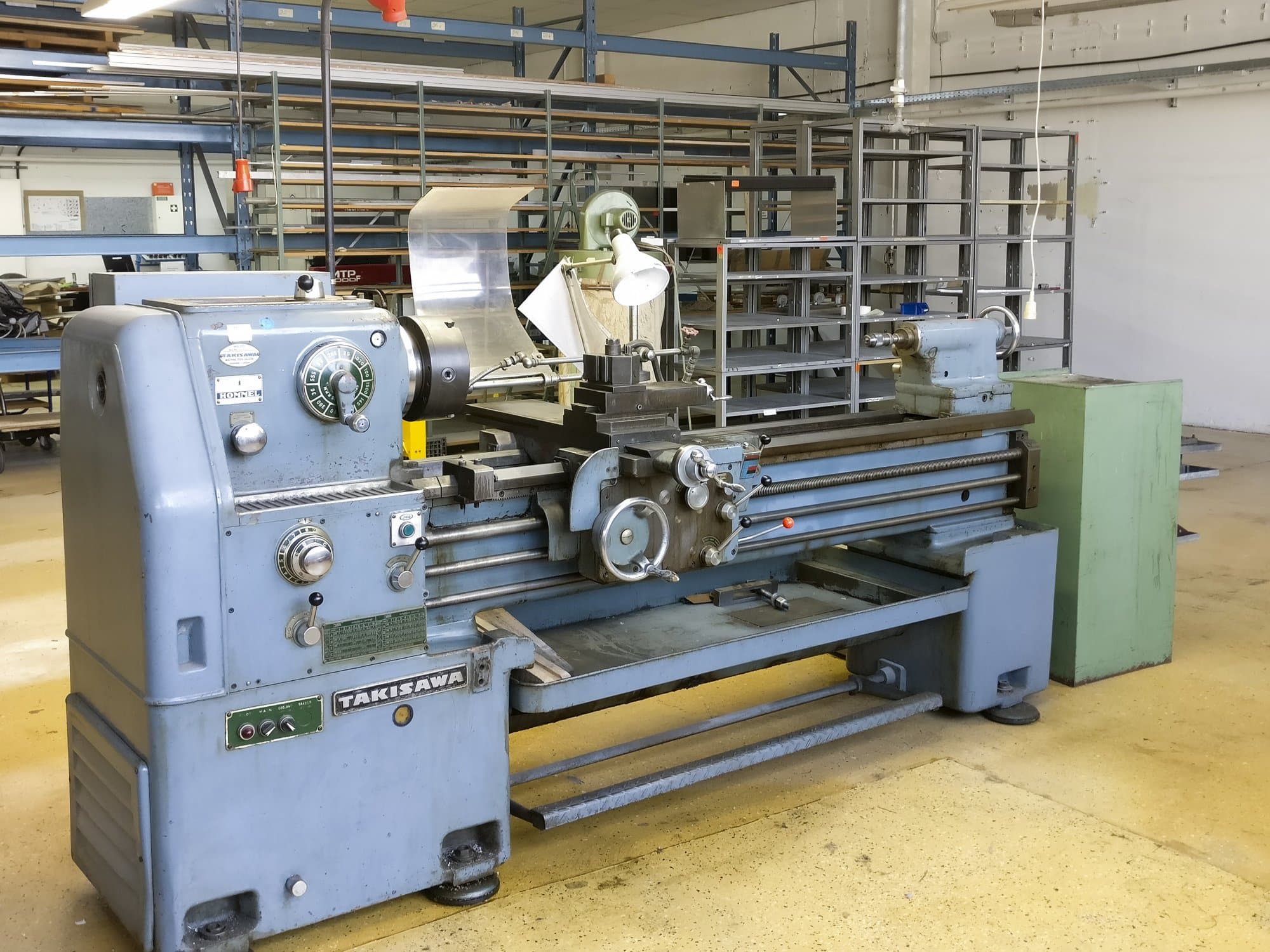 Links zicht van Takisawa TAL-510 machine
