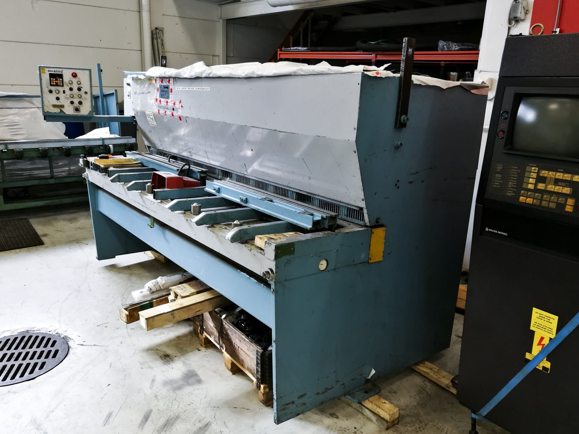 Vooraanzicht van CHE 25/4 machine