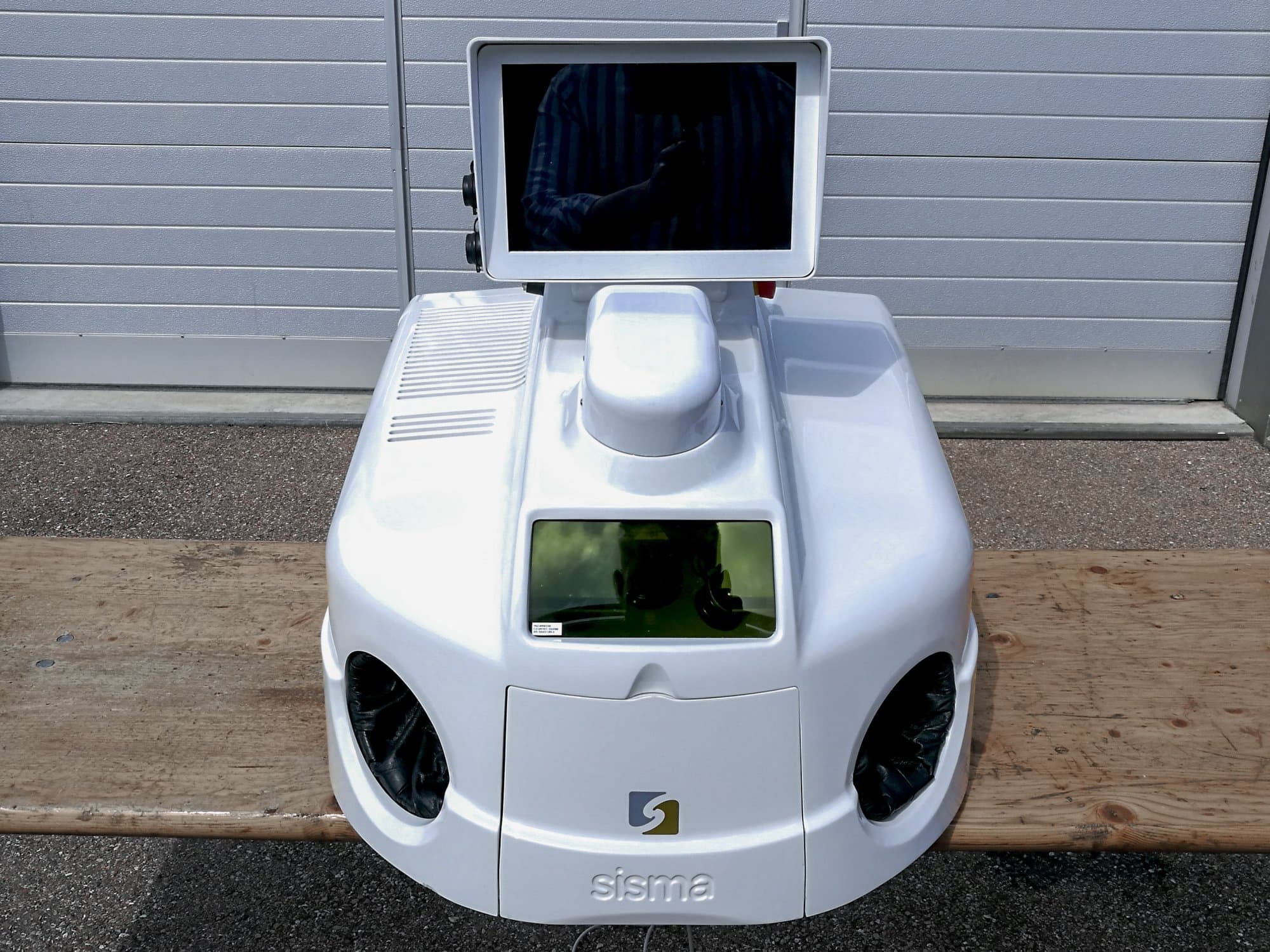 Vooraanzicht van Sisma LM-DV 100 machine