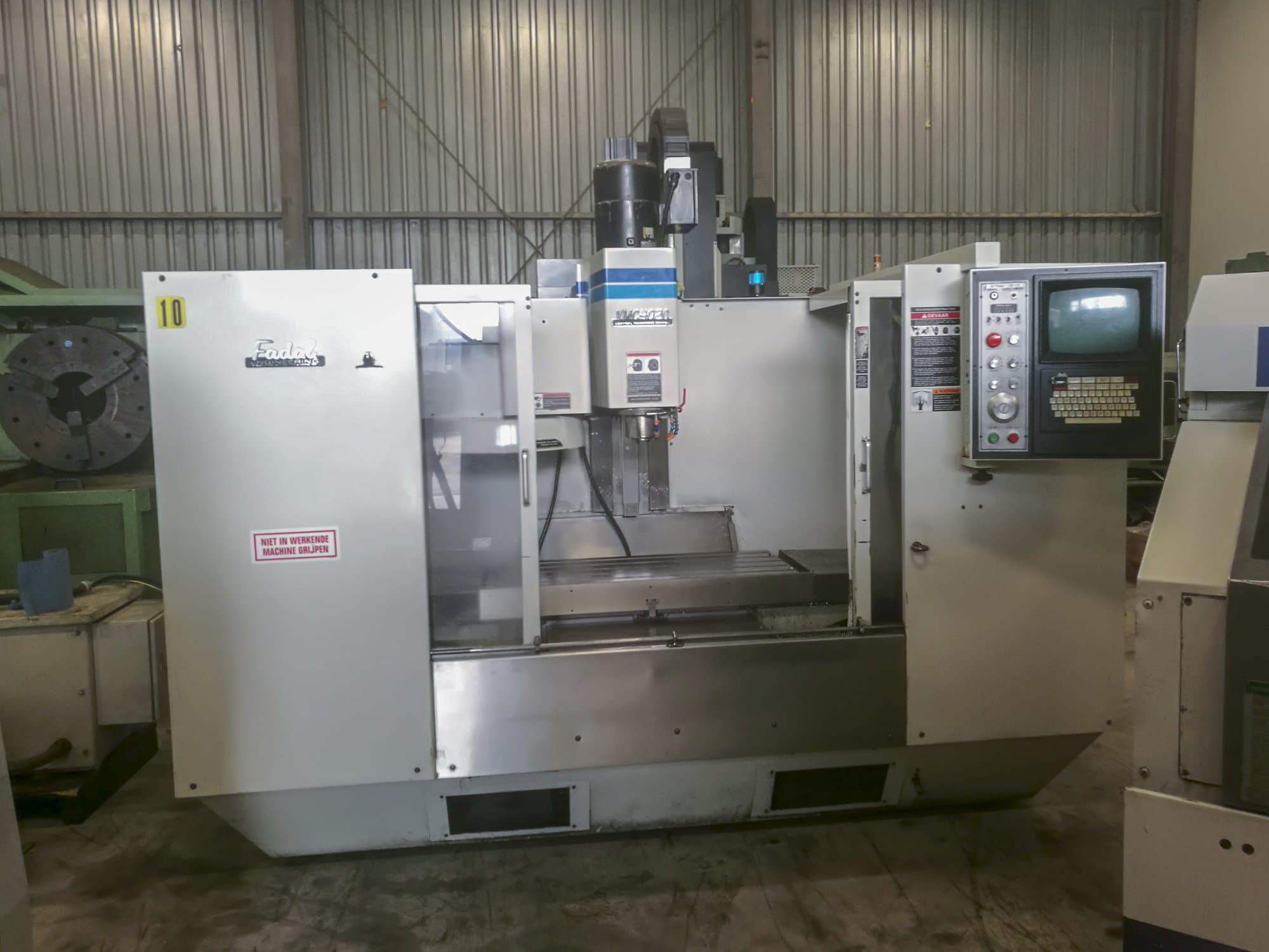 Vooraanzicht van FADAL VMC 4020HT machine