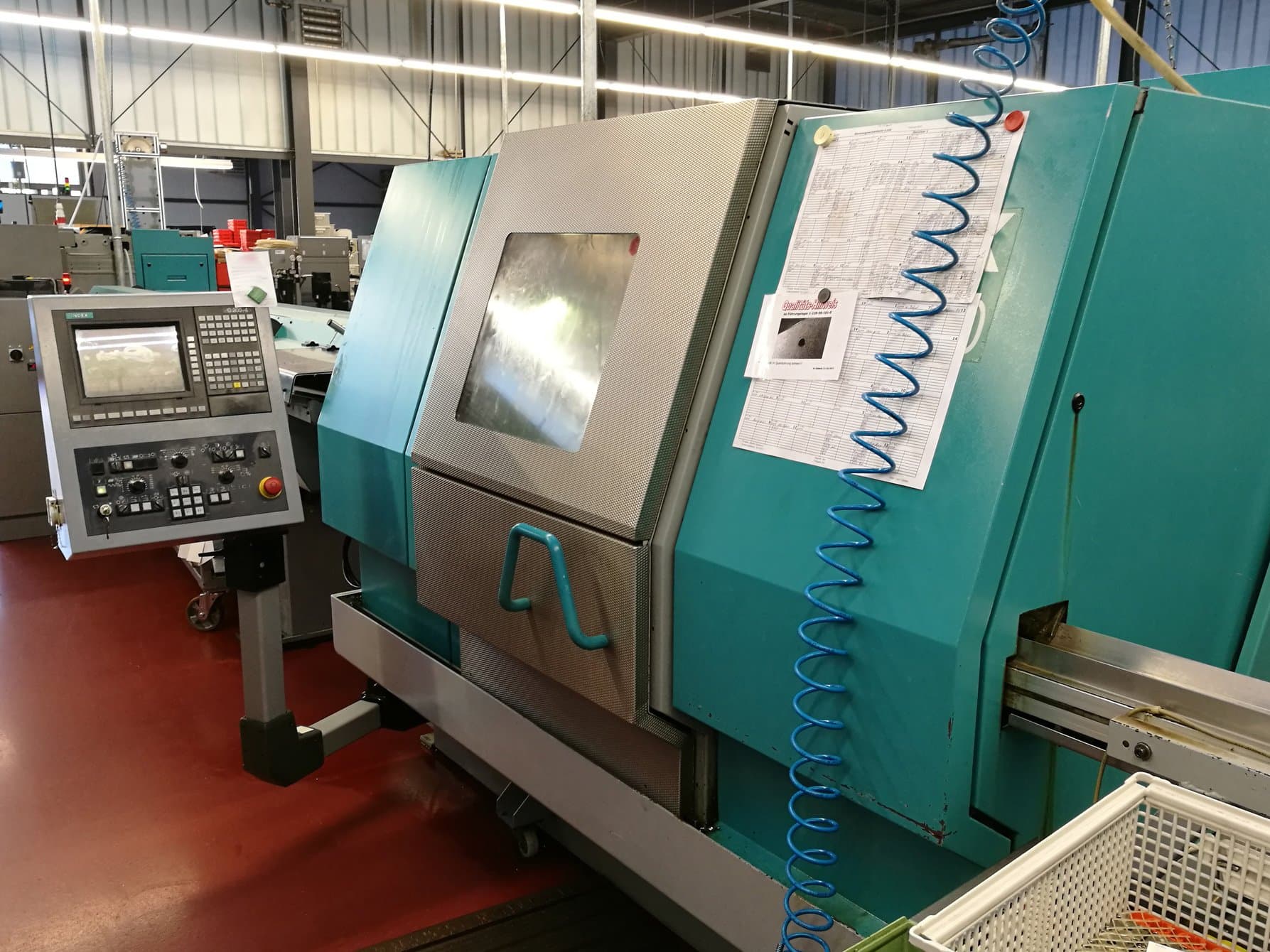 Recht aanzicht van Index G200 machine