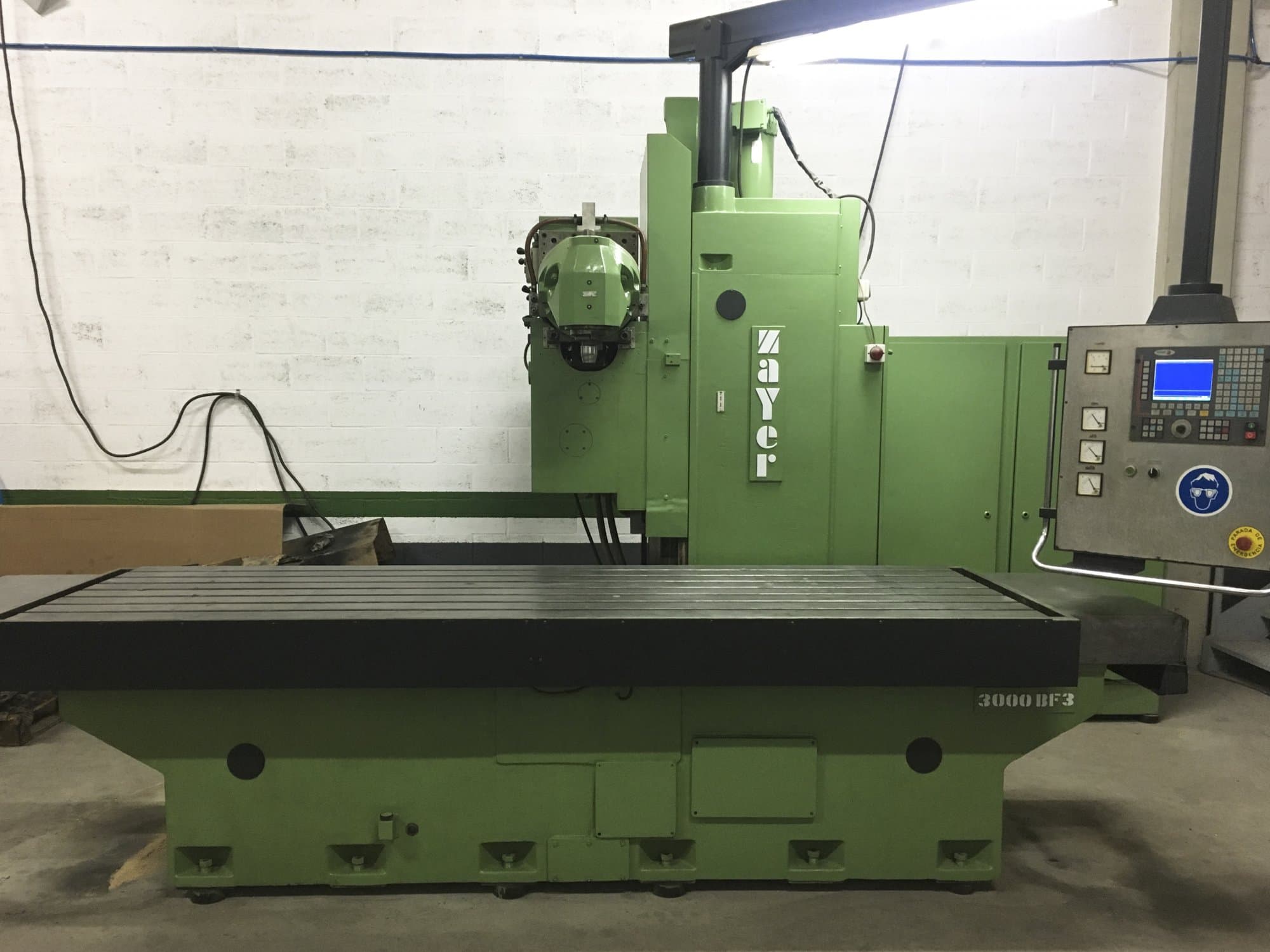 Vooraanzicht  van Zayer 3000 BF3 machine