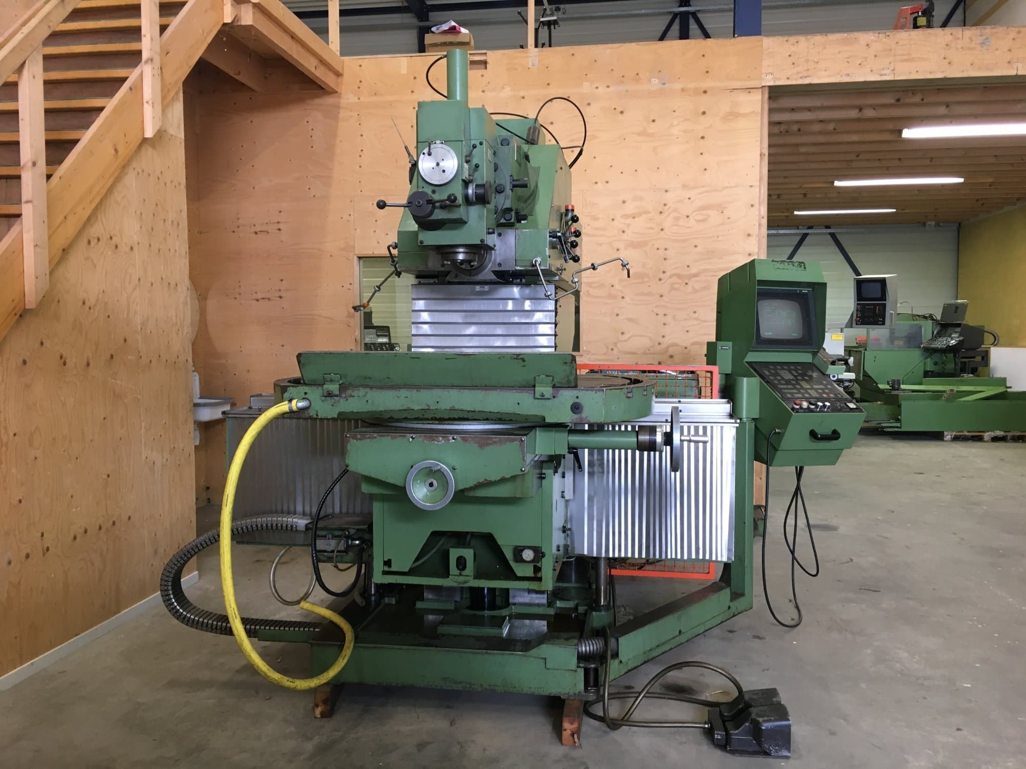 Vooraanzicht van Maho MH 1000 C machine