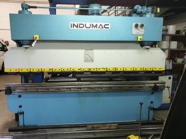 Vooraanzicht  van INDUMAC CAIMI POB80 machine