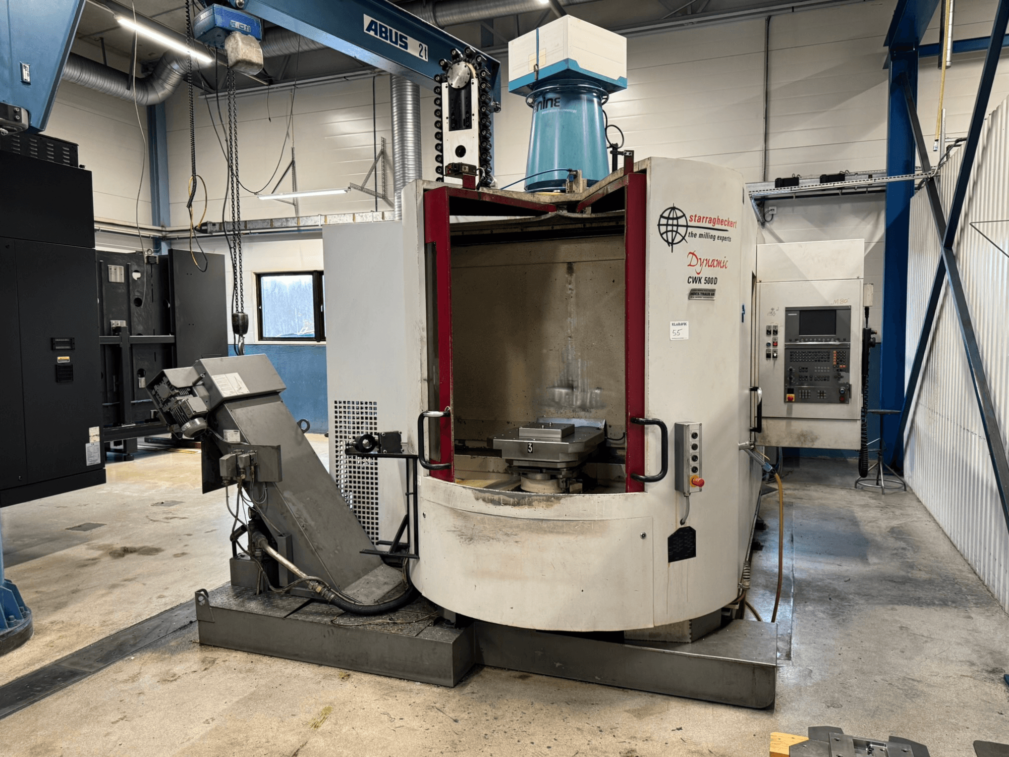 Starrag Heckert CWK500D horizontaal bewerkingscentrum, vooraanzicht met bedieningspaneel en instelgebied voor werkstuk.