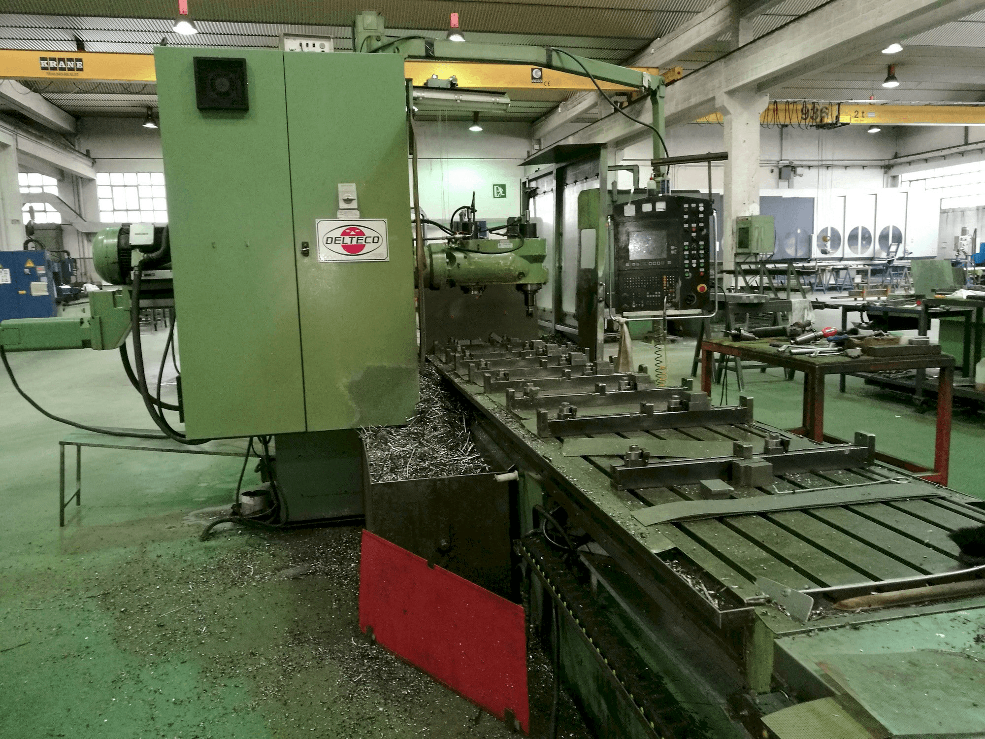 Vooraanzicht van Correa A-20/43 machine