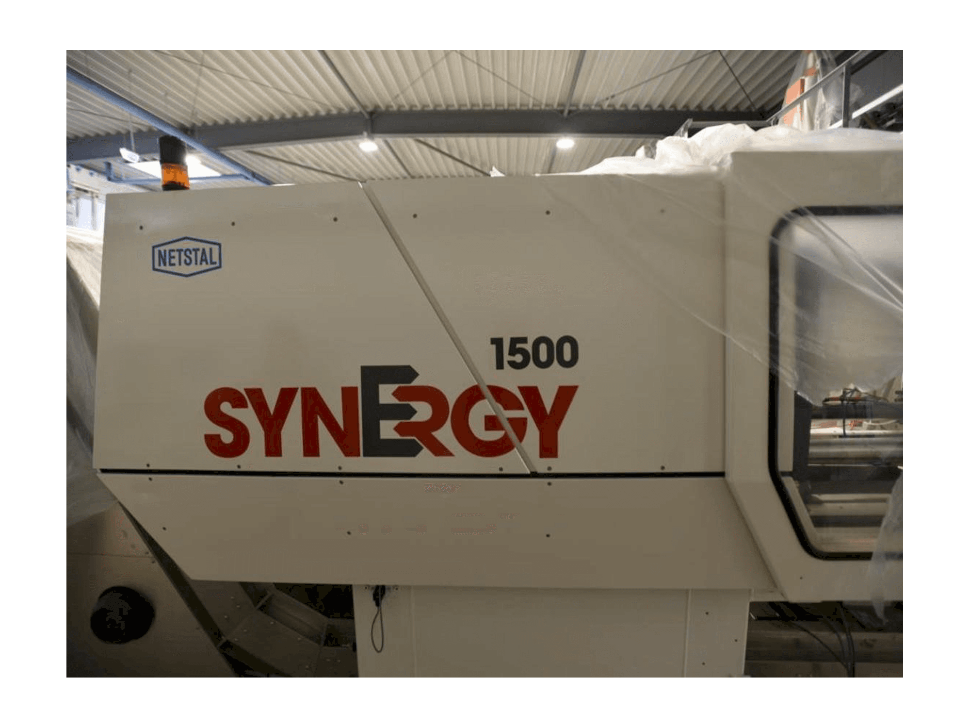 Vooraanzicht van Netstal SynErgy 1500-460 machine