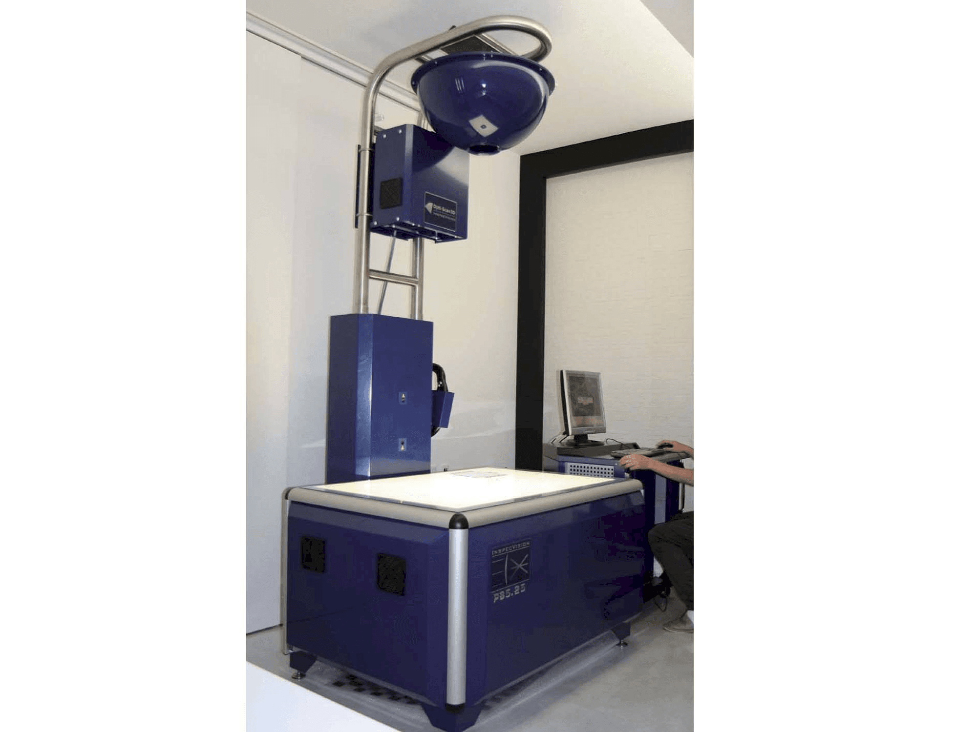 Vooraanzicht van InspecVision P85.25 machine