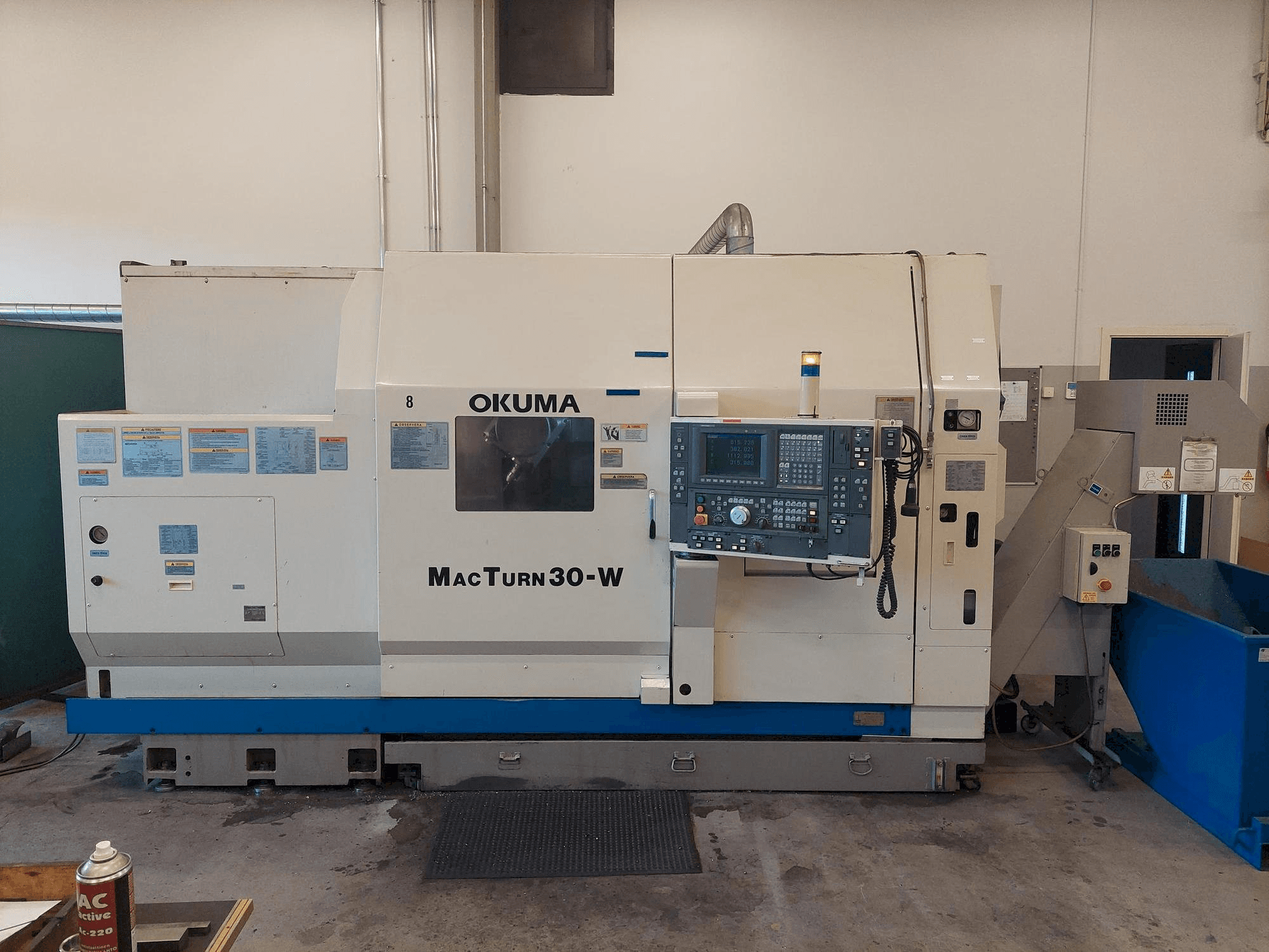Vooraanzicht van Okuma Macturn 30 machine