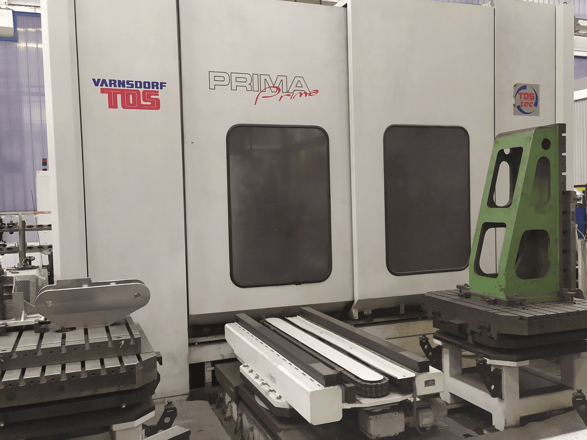 Vooraanzicht van TOS Prima machine
