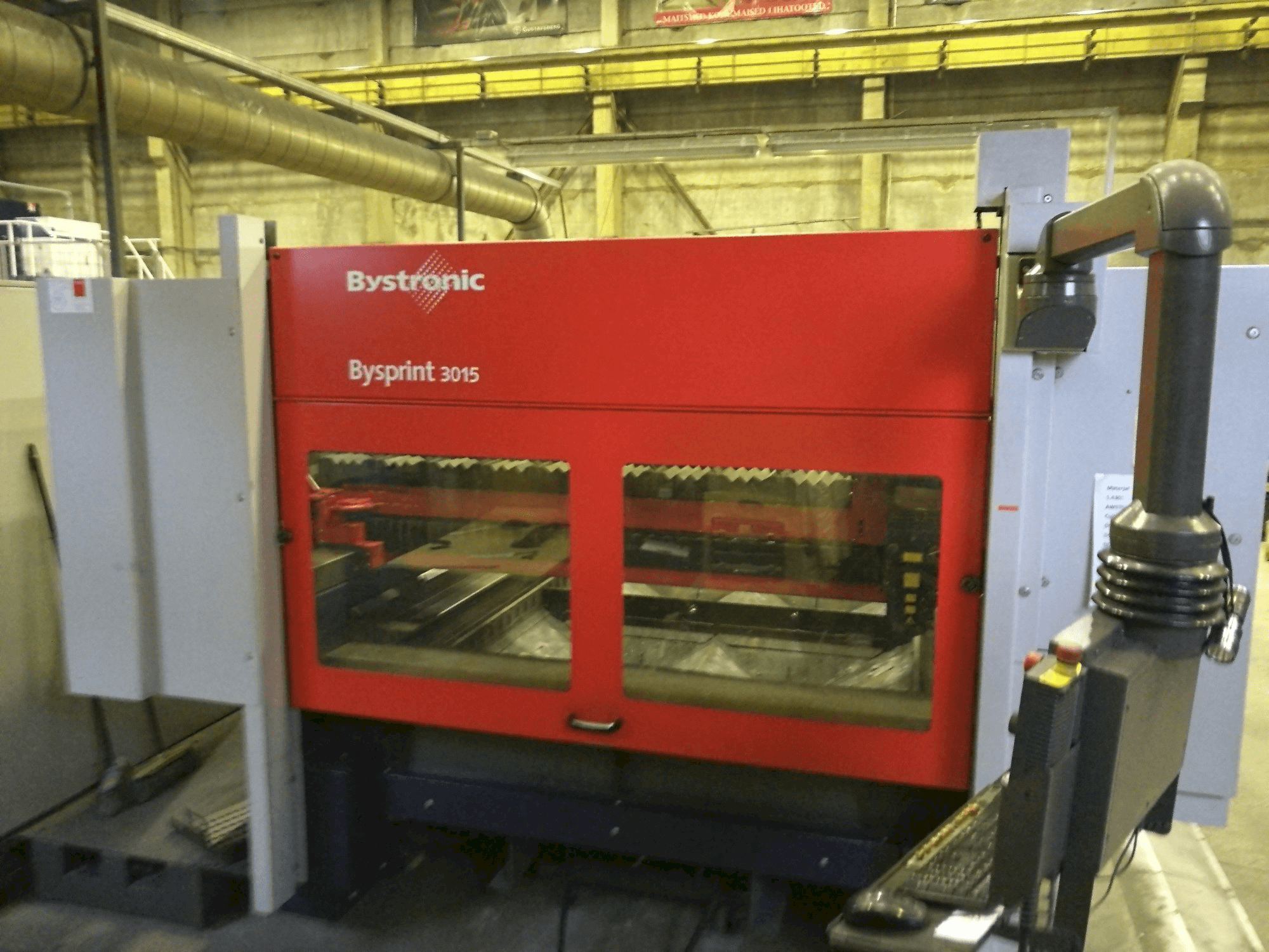 Vooraanzicht van Bystronic Bysprint 3015 machine