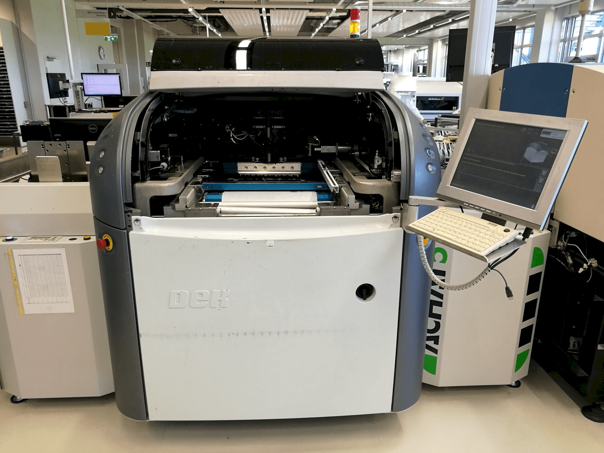 Vooraanzicht van DEK HORIZON 03i X machine