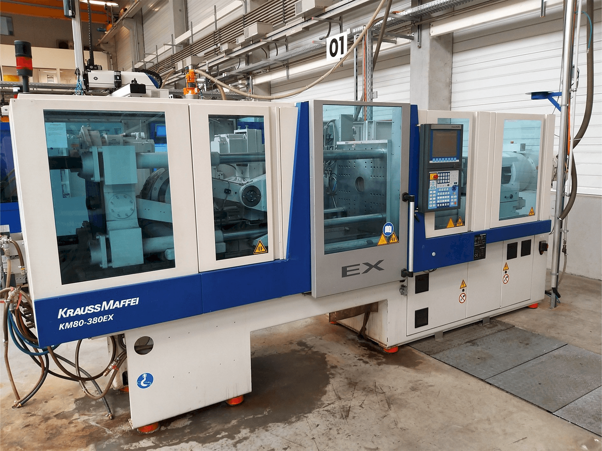 Vooraanzicht van Krauss Maffei 80-380 Ex machine