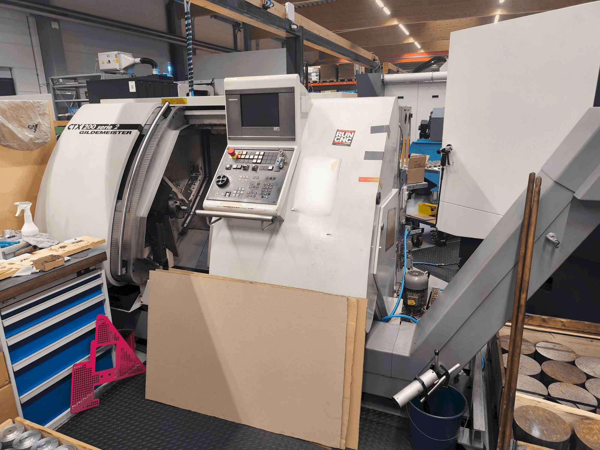 Vooraanzicht van Gildemeister CTX 200 Serie 2 machine
