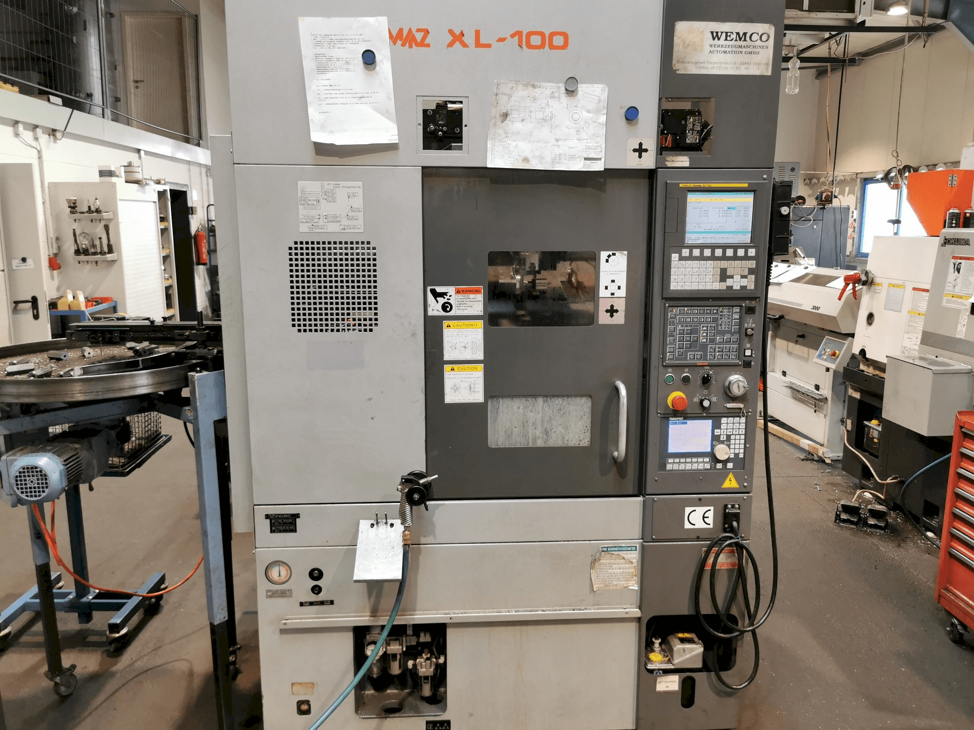 Vooraanzicht van Takamaz XL100 machine