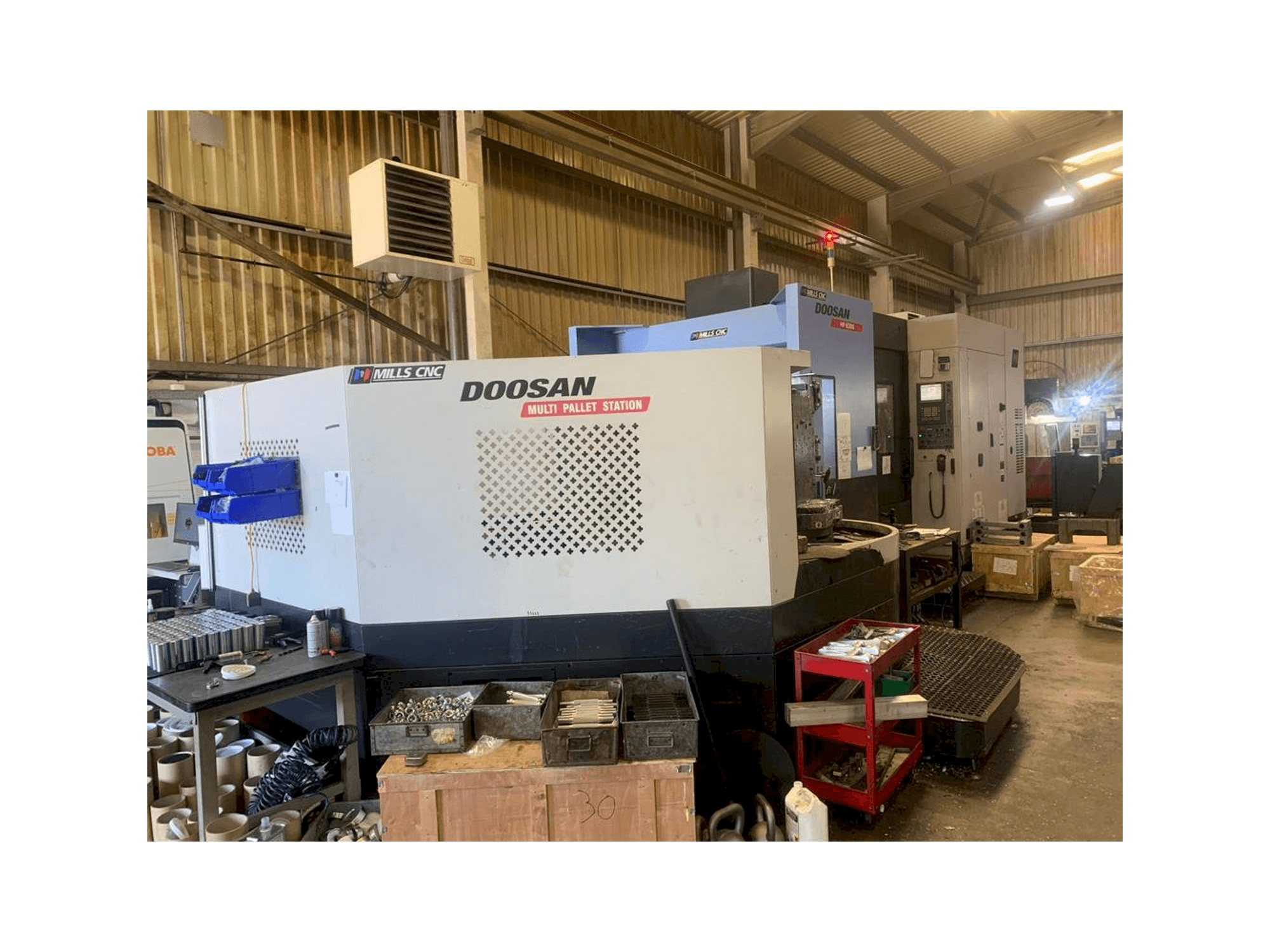 Vooraanzicht van Doosan HP 6300 machine