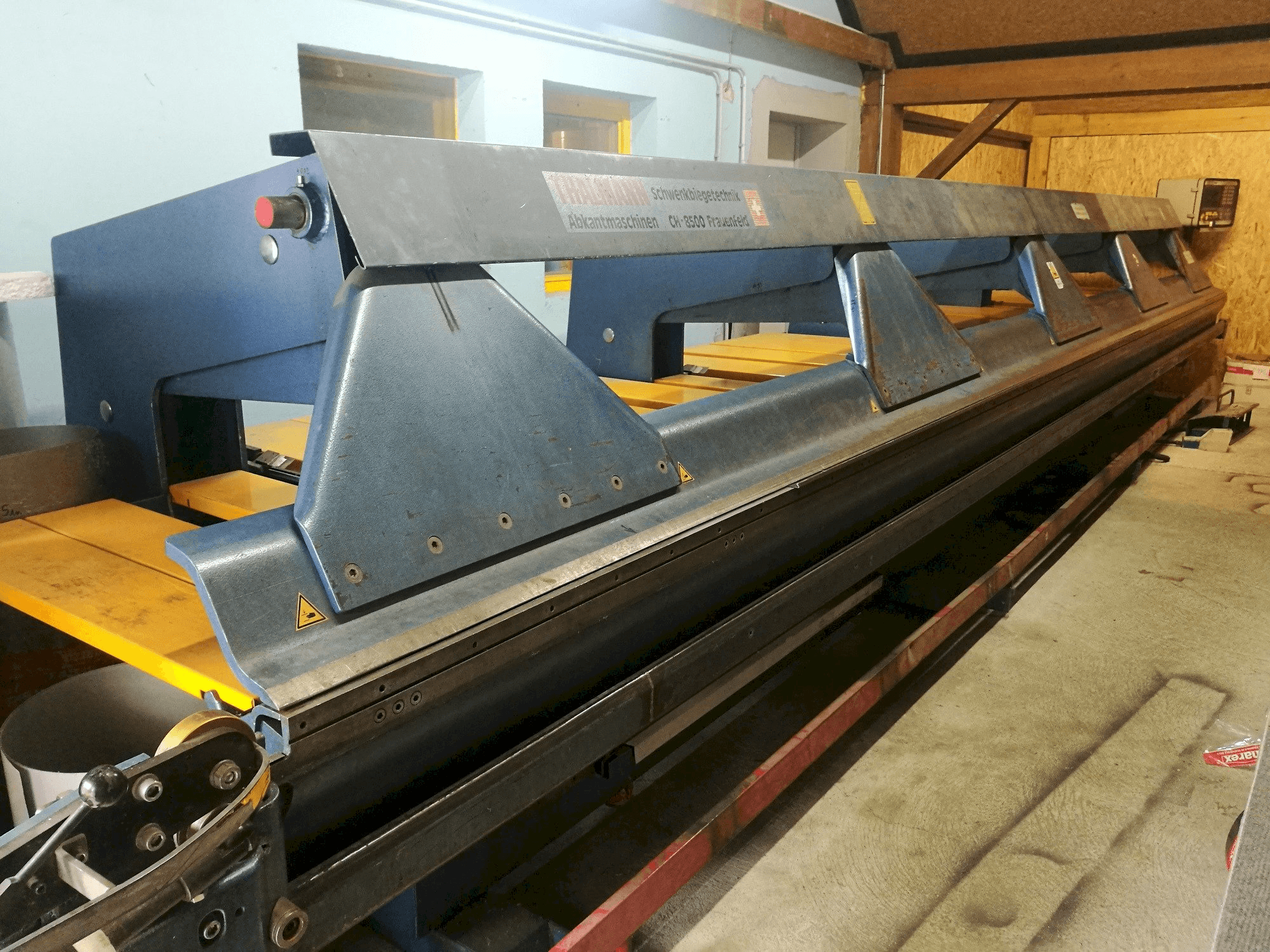 Vooraanzicht van Thalmann Thako 15-8.2M machine