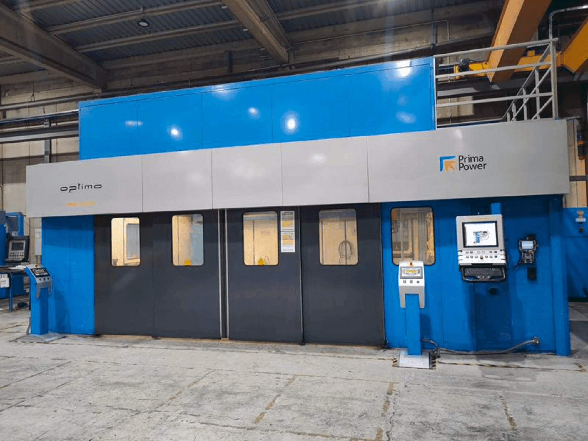 Vooraanzicht van Prima Power Optimo TheLASER machine