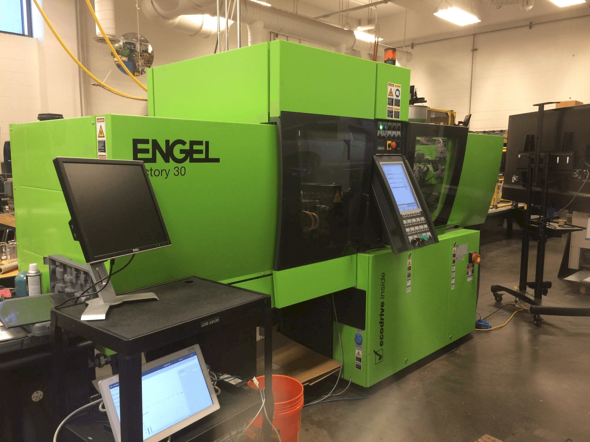 Vooraanzicht van ENGEL Victory 200/30 Tech US machine