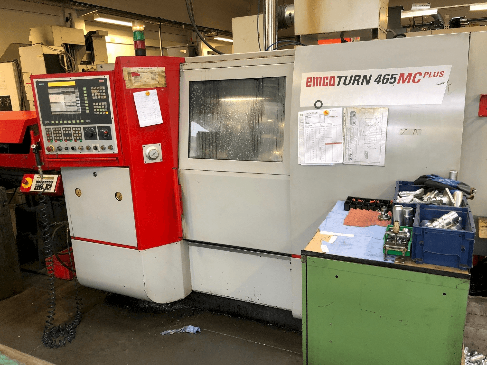 Vooraanzicht van EMCO ET465 MCplus TCM machine