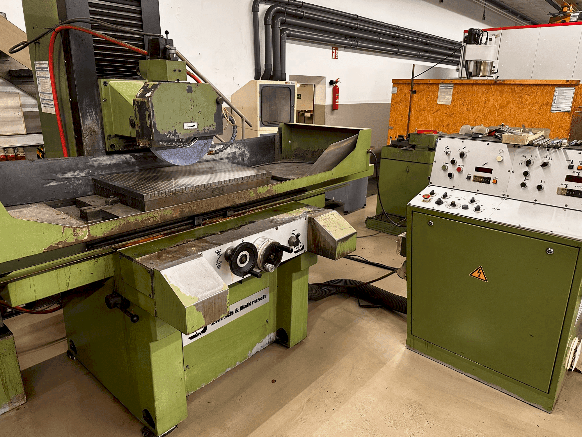 Vooraanzicht van Zirsch & Baltrusch n/a machine