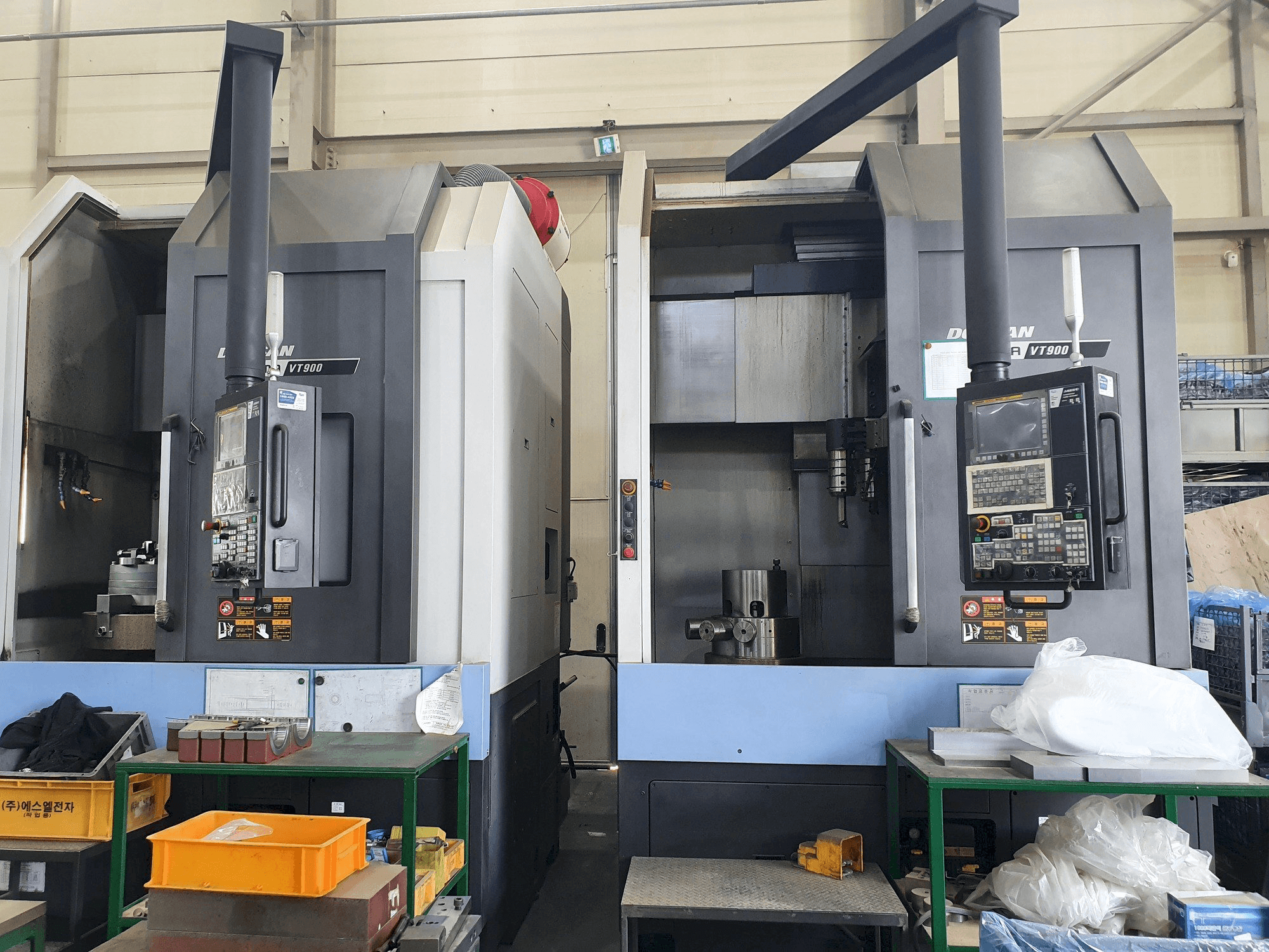 Vooraanzicht van Doosan PUMA VT900 machine
