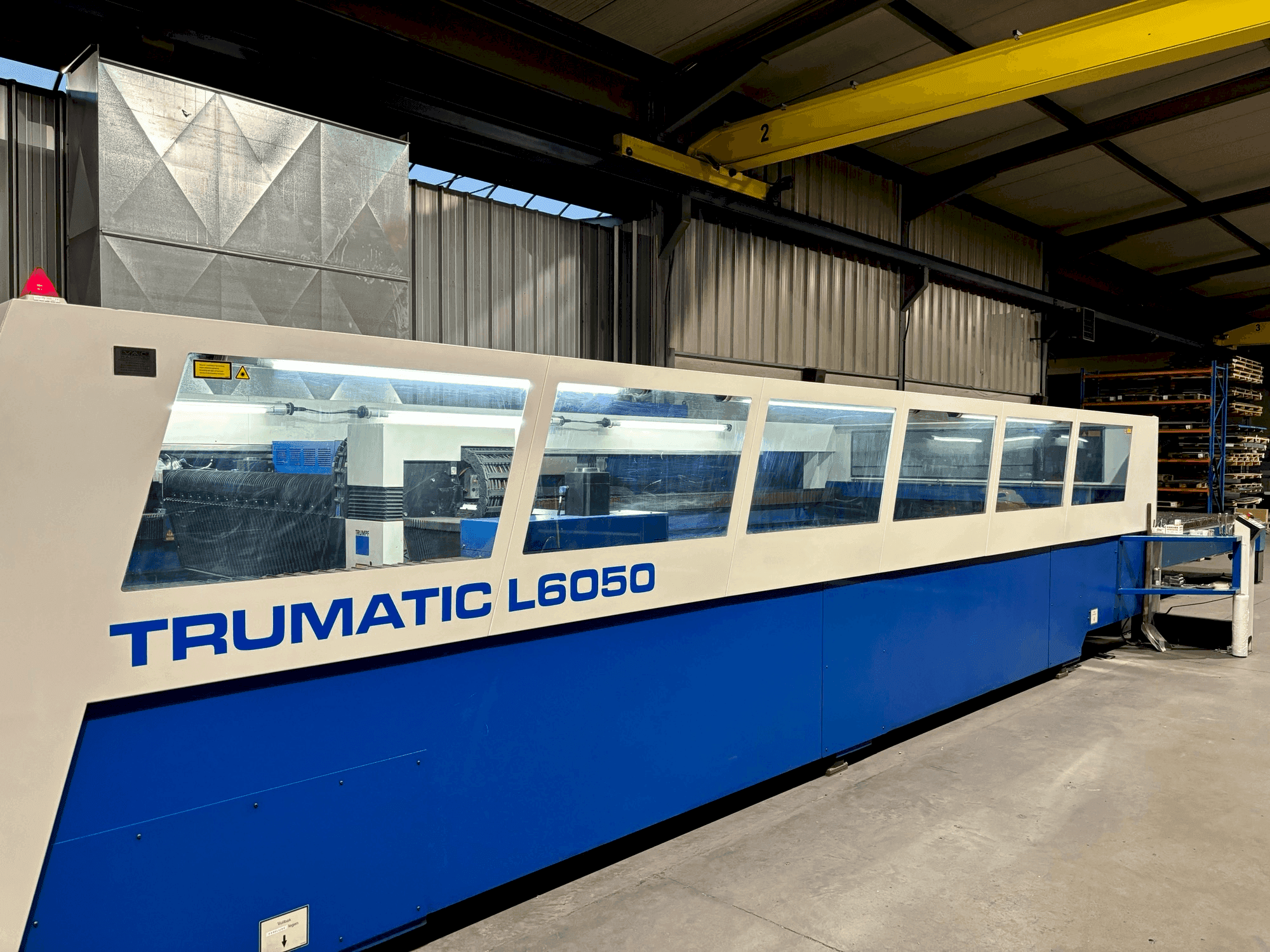 Vooraanzicht van TRUMPF Trumatic L6050 machine
